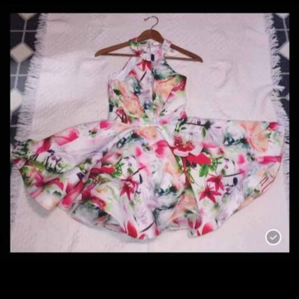 Radiant garden floral Halter Dress New With Tags Fit and flare - Picture 8 of 10